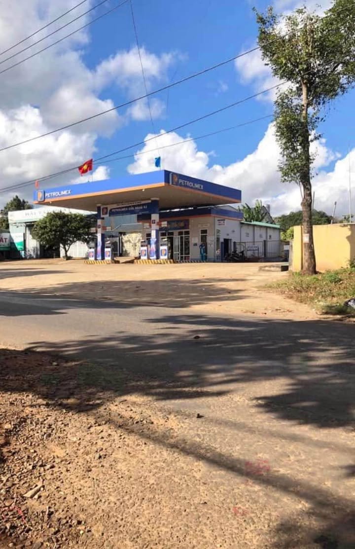 Đất nền xã Biển Hồ, Pleiku 280m² giá 700 triệu - Đối diện cây xăng, tiện ích đầy đủ!