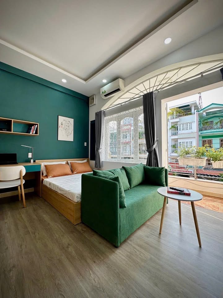 Căn hộ cho thuê Quận 10 - Full nội thất, ban công thoáng mát - Dọn vào ở ngay!