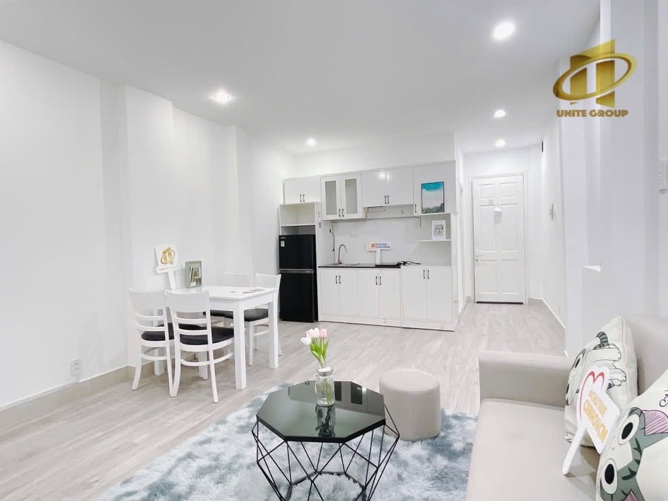 Căn hộ 1 phòng ngủ Trần Hưng Đạo, Quận 1 - Siêu rộng, đầy đủ nội thất, sẵn sàng vào ở!