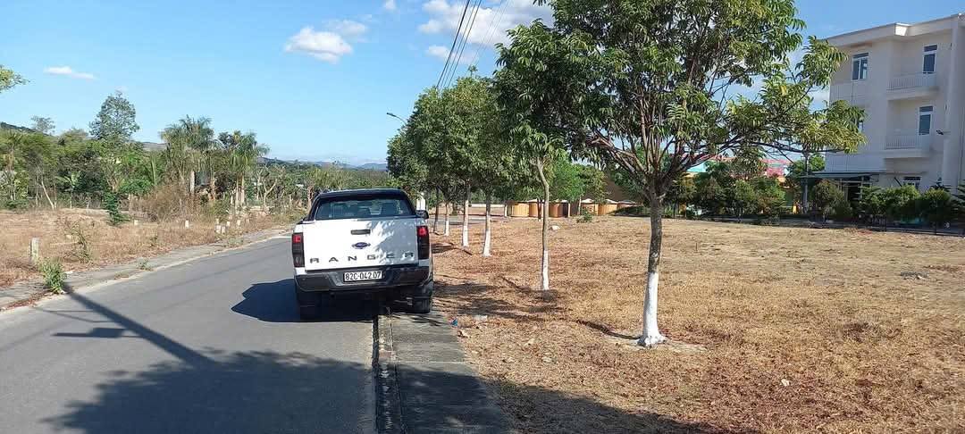 Đất thổ cư Khu HOÀNG THÀNH, Đăk Cấm, 115m² - Giá chỉ 700 triệu, bán gấp!