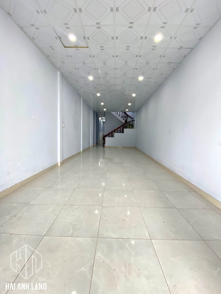 Nhà cho thuê nguyên căn đường Nguyễn Trung Trực Rạch Giá 96m² giá 10 triệu - Mặt tiền trung tâm thành phố!