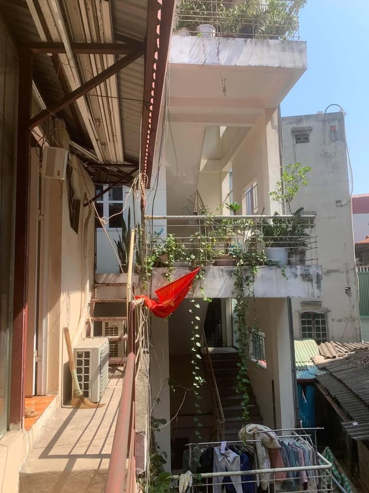 Phòng cho thuê tại Ngõ 211 Khương Trung, Thanh Xuân 17m² giá 2.5 triệu - View thoáng mát!