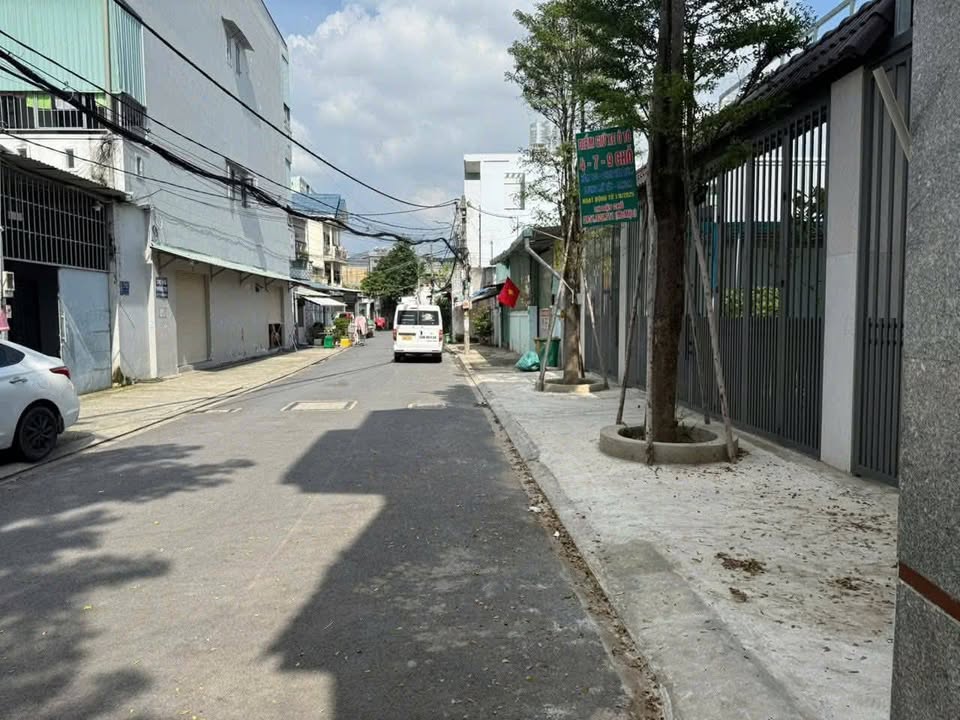 Xưởng cho thuê tại Trung Mỹ Tây Q12 750m² giá 35 triệu - Đường thông thoáng, tiện ích tuyệt vời!