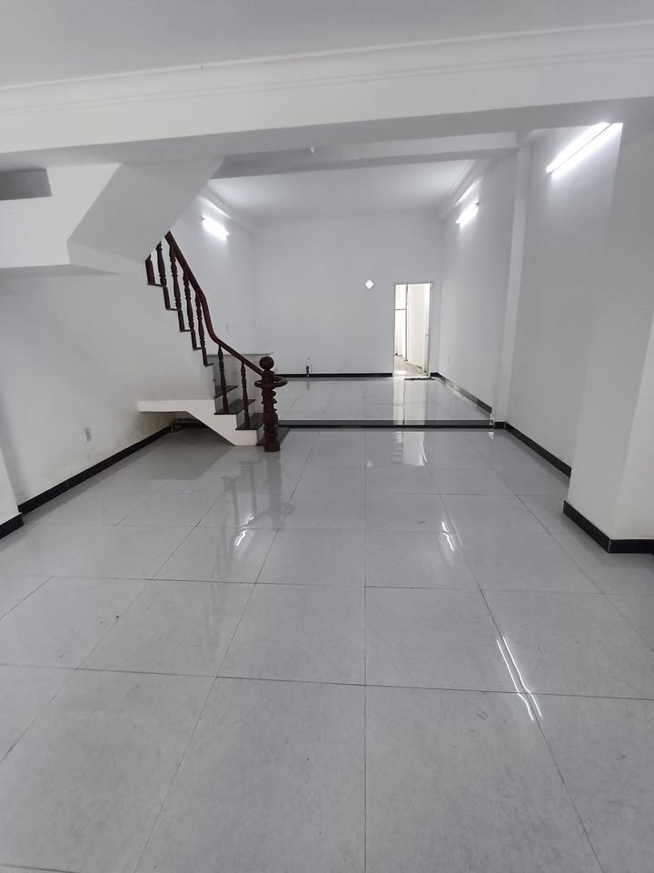 Nhà nguyên căn An Phú Đông Quận 12 100m² giá 13 triệu - Chính chủ cho thuê ngay!