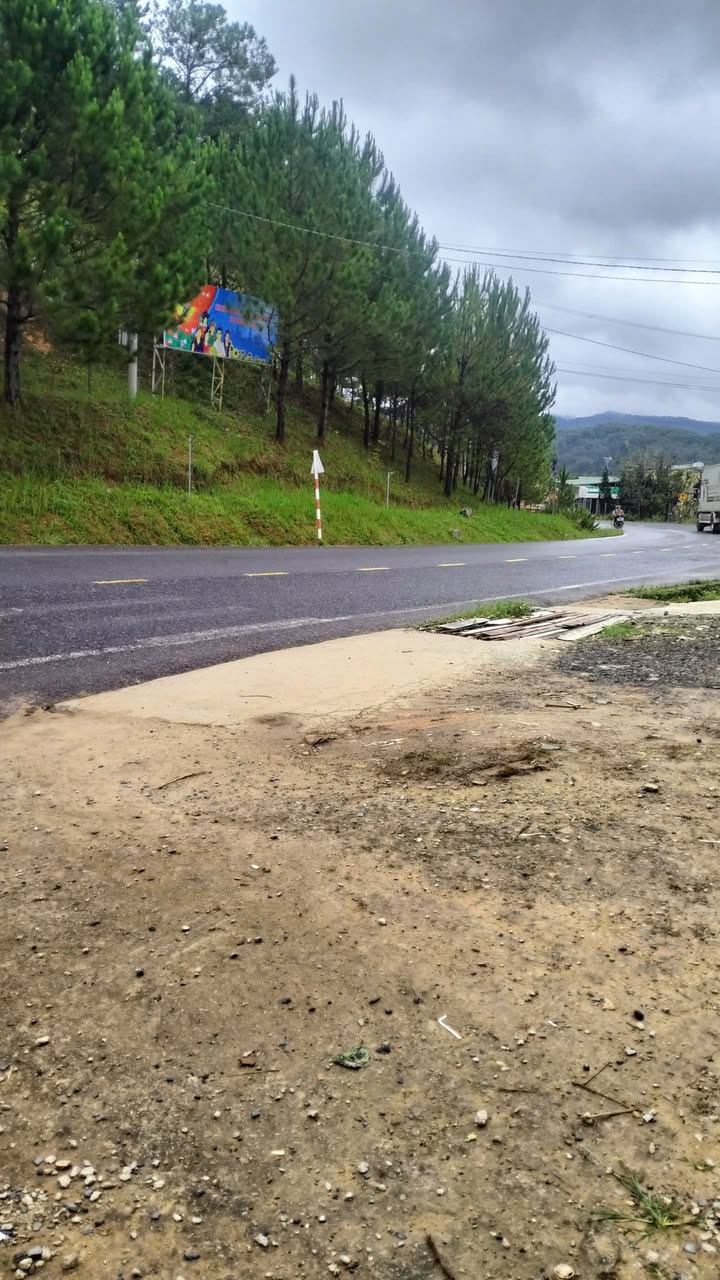 Đất mặt tiền Thôn Đablah, Xã Đạ Nhim, Lạc Dương, 1409m² - Tiềm năng kinh doanh lớn!