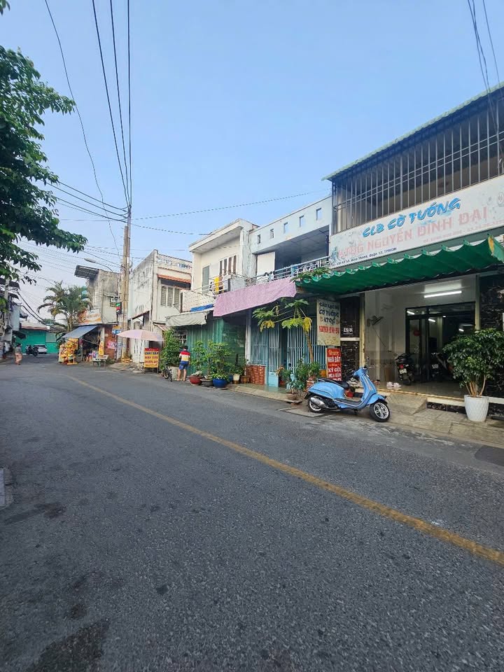 Nhà mặt tiền đường HT45, quận 12, diện tích 110m² giá 12 triệu - Kinh doanh lý tưởng!