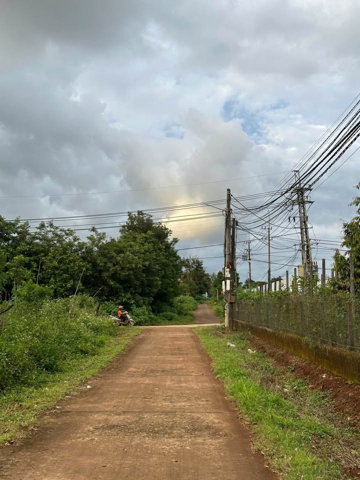 Đất nền hẻm chính 227 Ngô Quyền, Pleiku 220m² giá 500 triệu - Sổ đỏ chính chủ!