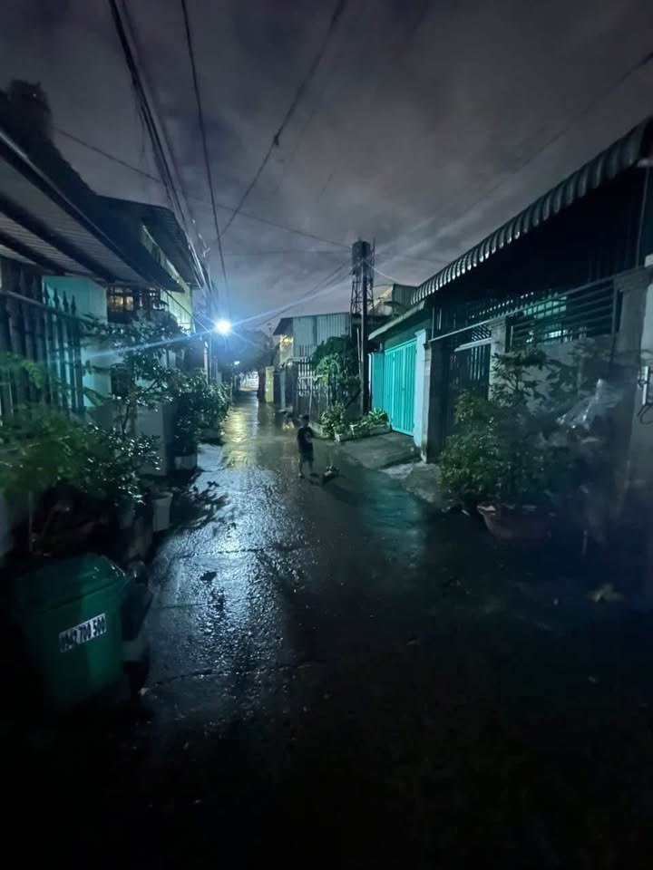 Nhà gác lửng Hiệp Thành, Thủ Dầu Một 101m² giá 1.85 tỷ - Ô tô vào tận nơi!