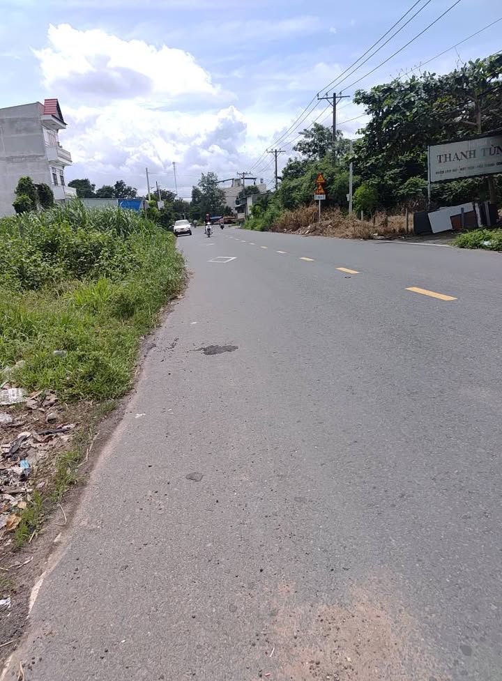 Nhà mặt tiền đường Nguyễn Kim Cương, Củ Chi 240m² giá 4 tỷ - Vị trí kinh doanh sầm uất!