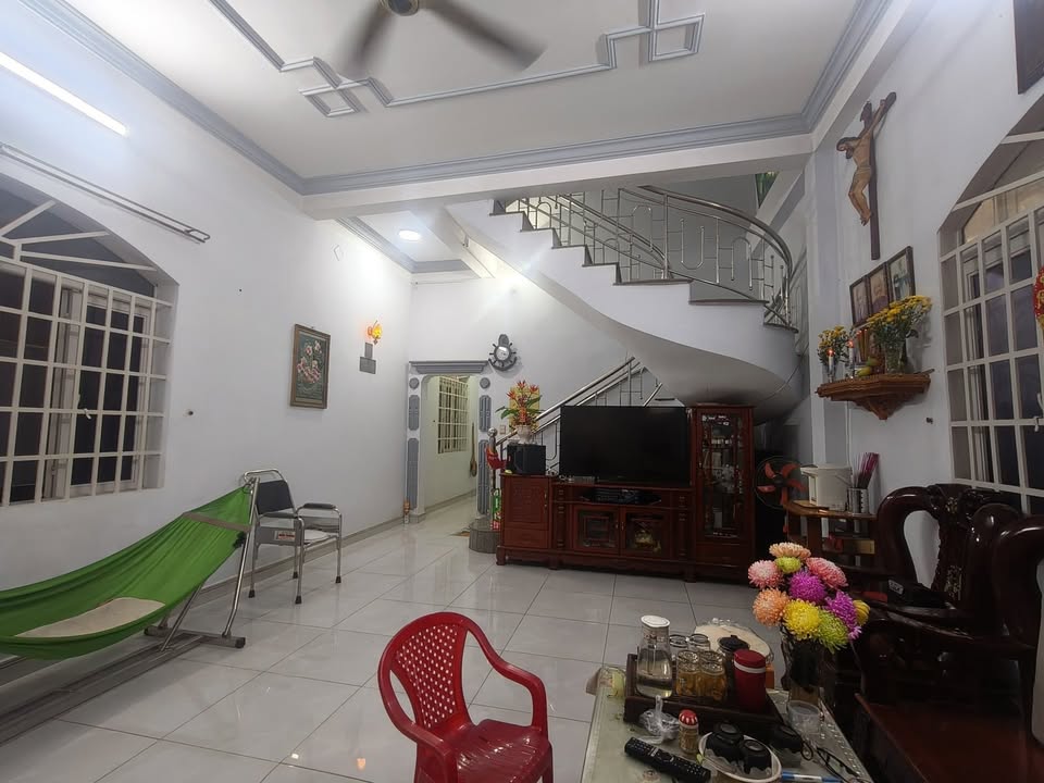 Nhà phố Hoàng Hữu Nam Quận 9 266m² giá 25 tỷ - Đầu tư sinh lời ngay!