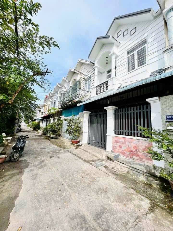 Nhà đẹp mới xây tại Tân Kiên, Bình Chánh 80m² giá chỉ 2.2 tỷ - Sổ hồng riêng