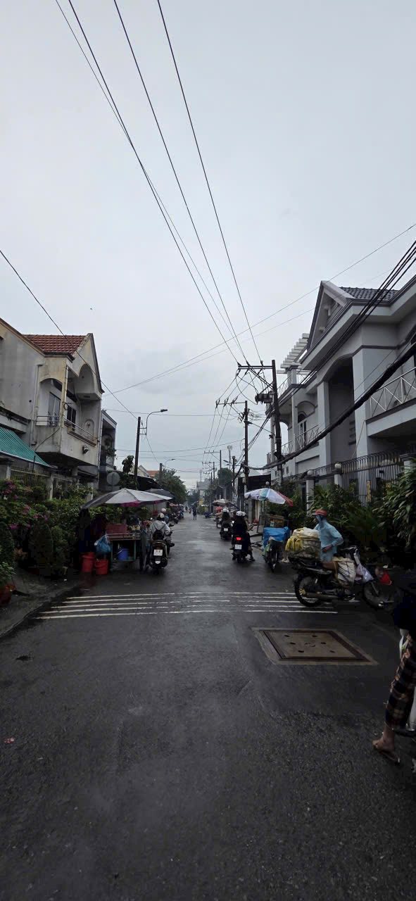 Đất trống hẻm 12m đường Hương Lộ 2, 88.4m² giá 7 tỷ - Vị trí đắc địa gần bệnh viện