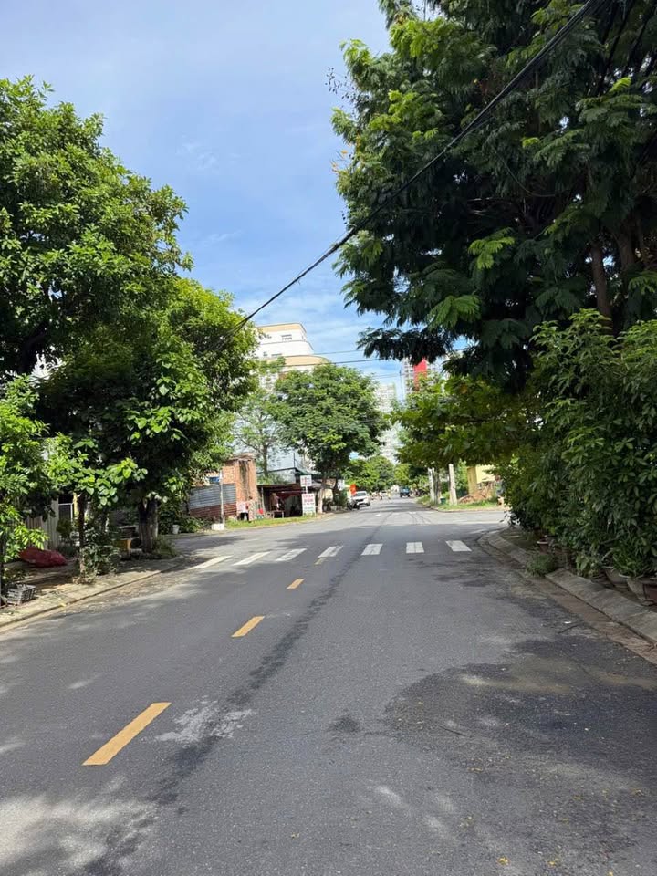 Đất mặt tiền Đinh Đạt Sơn Trà 91m² giá 14 tỷ - Cách biển chỉ 200m!