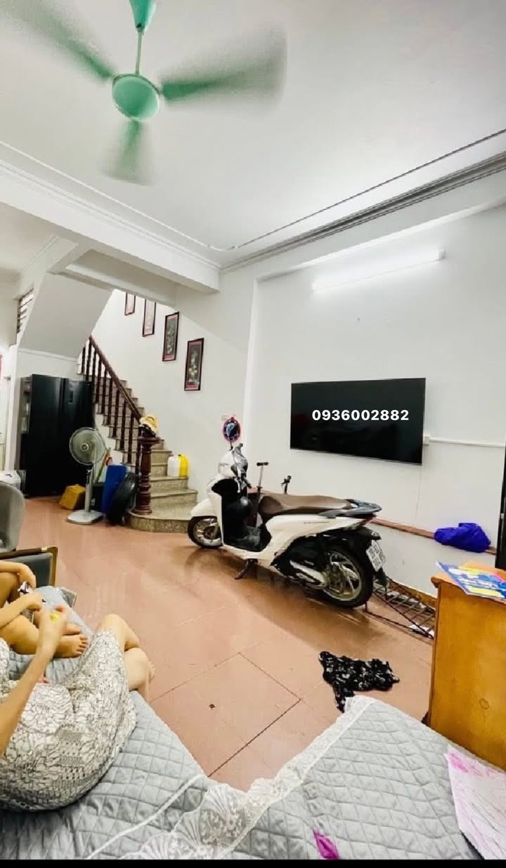 Nhà riêng Ba Đình Hà Nội 35m² giá 7 tỷ - Sổ đỏ chính chủ, ở ngay!