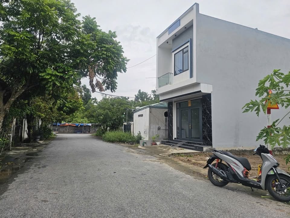 Đất 2 mặt tiền Xuân La - Thanh Sơn 120m² giá 2 tỷ - Tiềm năng đầu tư lớn!