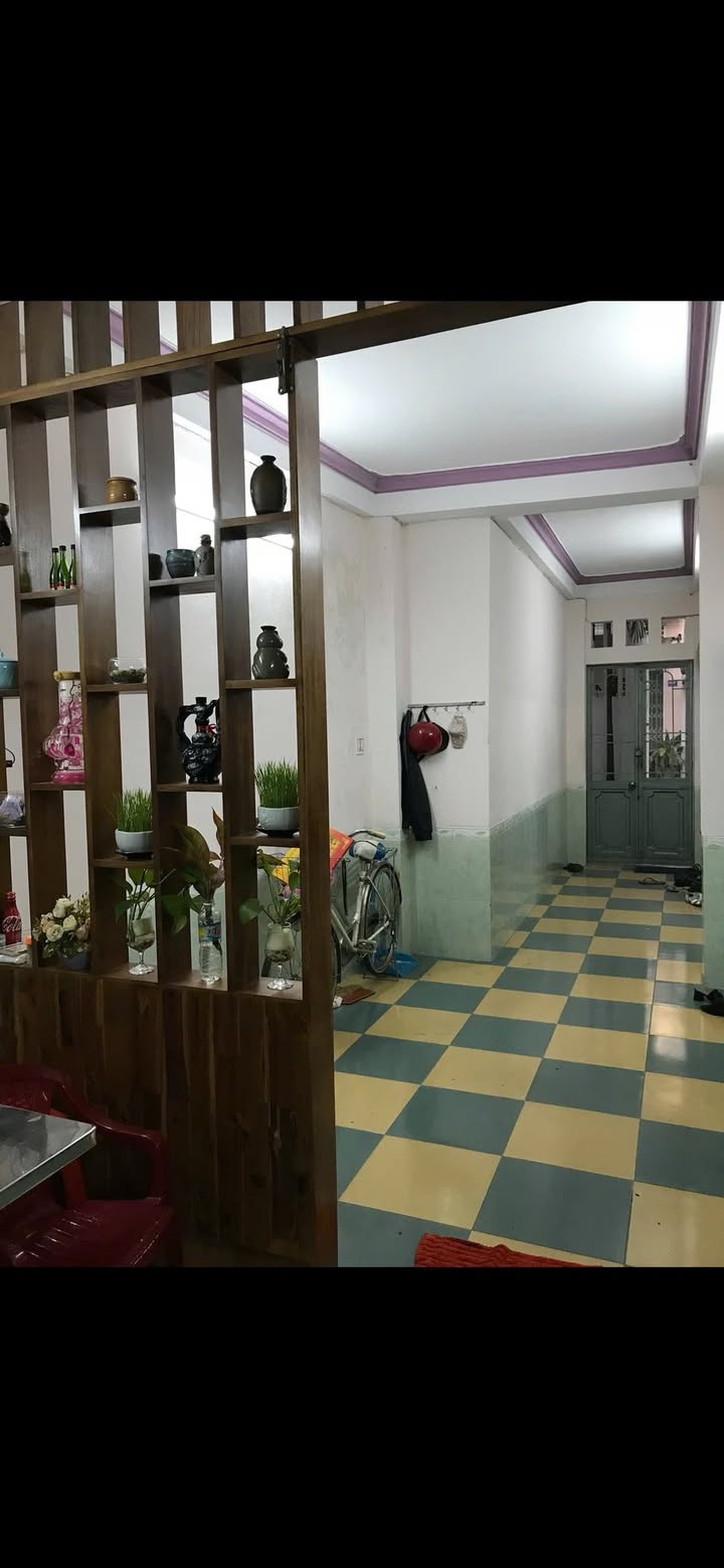 Nhà bán hẻm 90 Trần Hưng Đạo, Quy Nhơn 105m² giá 3.59 tỷ - Sổ đỏ chính chủ!