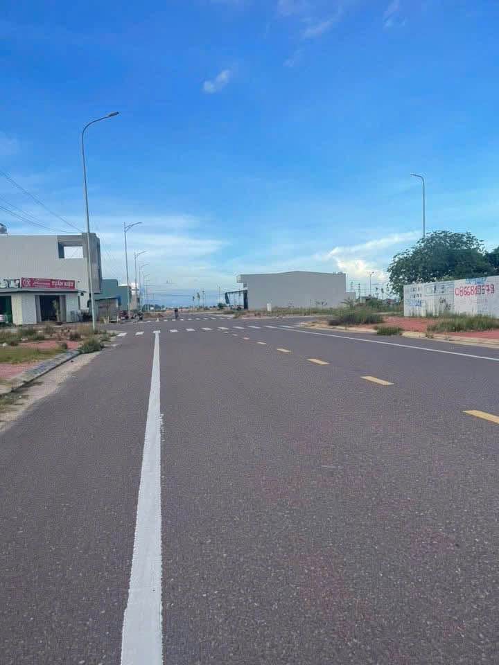 Đất nền Quy Nhơn Đông 100m² giá 2 tỷ - Cơ hội đầu tư hấp dẫn!