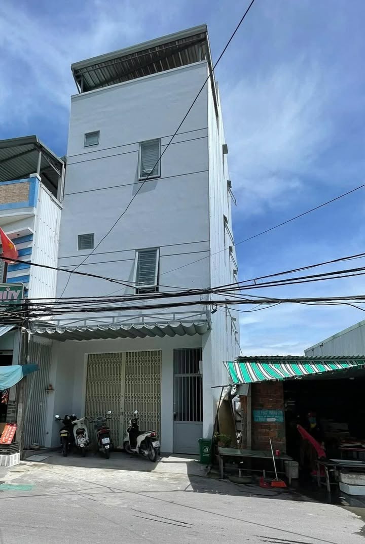 Nhà 4 tầng kiên cố đường Nguyễn Lương Bằng, 80m² giá 6,95 tỷ - Đầu tư sinh lời ngay!