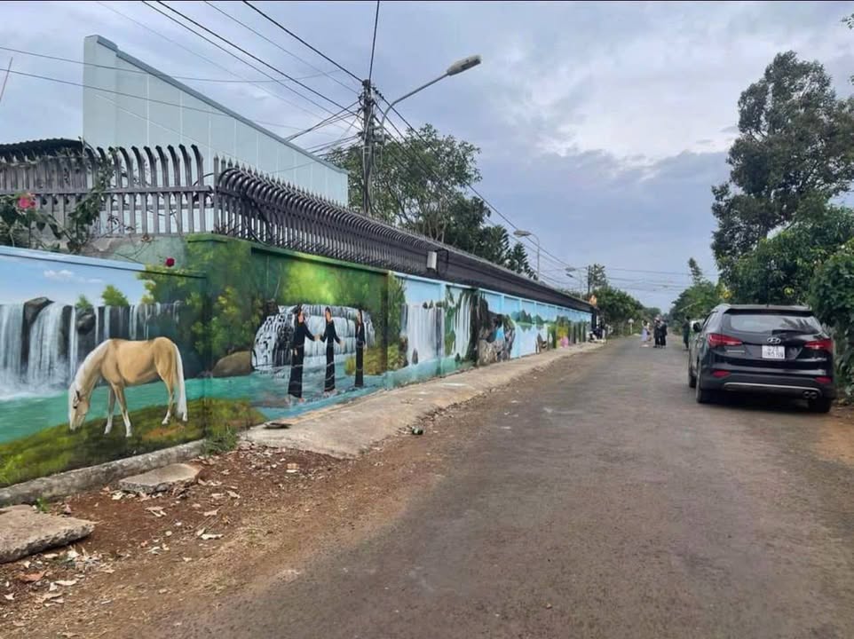 Đất mặt tiền đường Bích Hoạ - Ea Kao, Buôn Ma Thuột 145m² giá 650 triệu - Dân cư đông đúc, hàng xóm thân thiện!