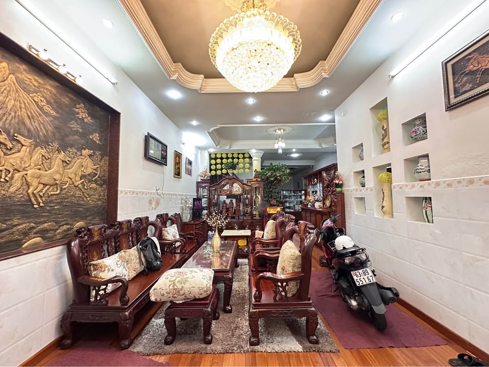 Nhà góc 2 mặt tiền KDC Mỹ Thạnh Hưng, 210m² giá 8.9 tỷ - Đầu tư sinh lời ngay!