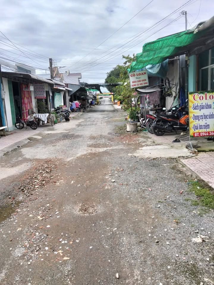 Nhà cấp 4 Phú Thuận Thoại Sơn 80m² giá 850 triệu - Khu dân cư đông đúc!