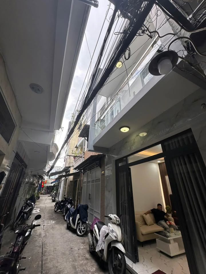 Nhà 2 Tầng Âu Dương Lân Quận 8 Giá 3.74 Tỷ - Pháp Lý Rõ Ràng