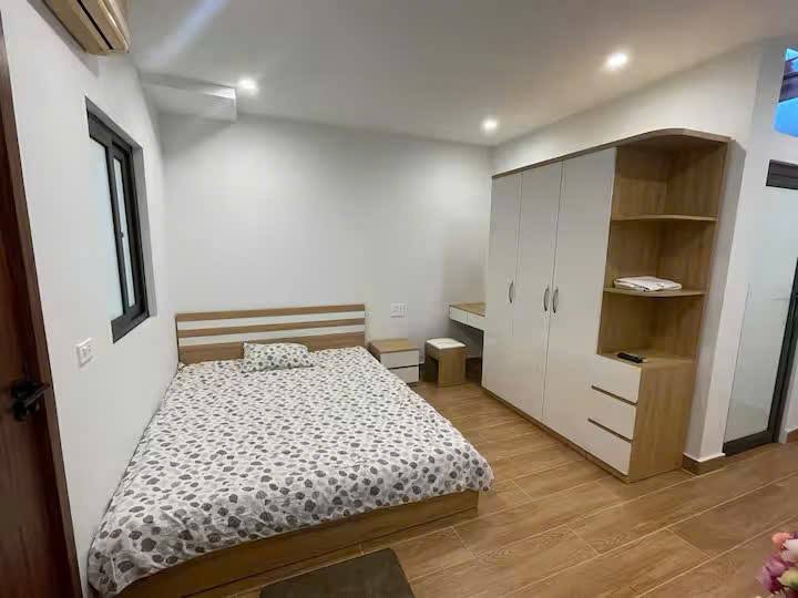 Căn hộ khép kín Studio Ngọc Lâm 25m² giá chỉ 4 triệu - View hồ cực thoáng!