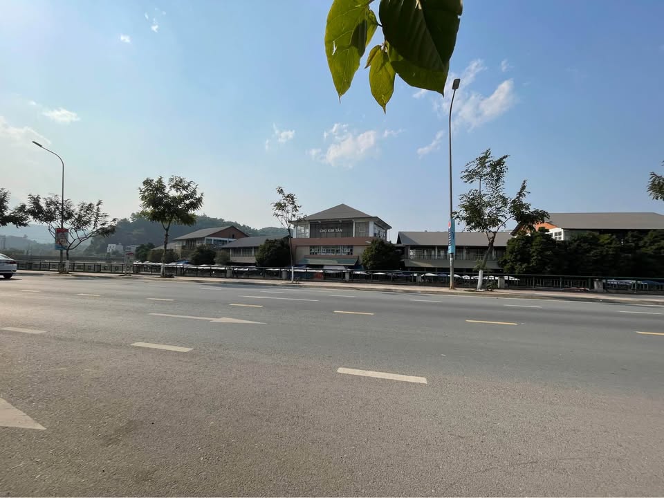 Đất nền Bắc Cường Lào Cai 100m² giá 4.6 tỷ - Kinh doanh sầm uất, chính chủ!