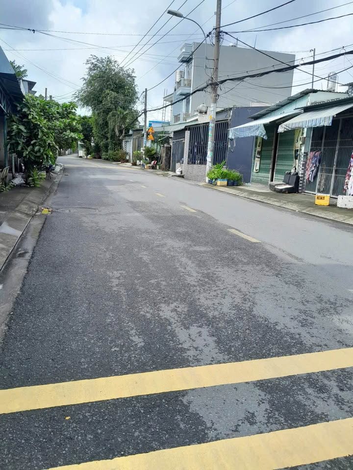 Đất mặt tiền Xuân Thới Thượng 107m² giá 4.1 tỷ - Vị trí kinh doanh lý tưởng!