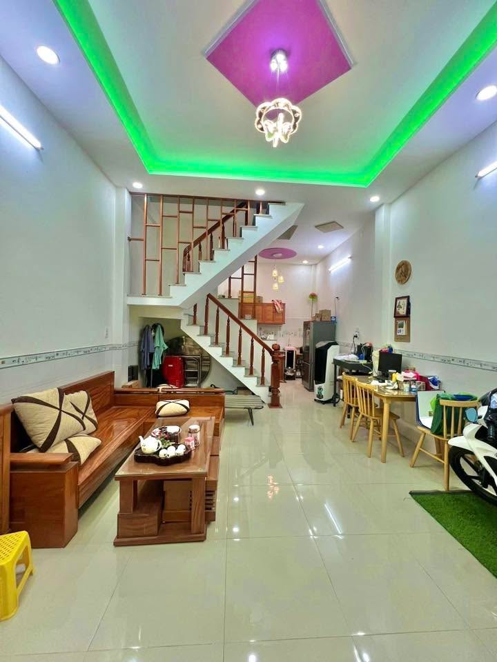 Nhà 2 tầng tại TP. Quy Nhơn 40m² giá 2 tỷ - Sở hữu ngay hôm nay!