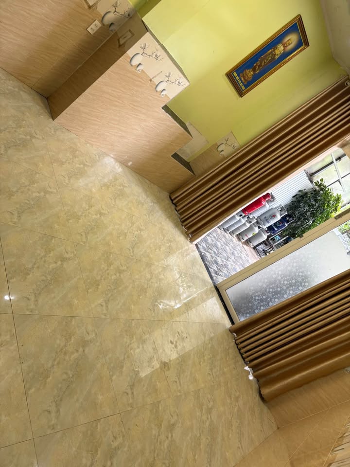 Nhà cho thuê mặt tiền Nguyễn Đình Quân Đà Lạt 1 trệt 1 lầu - Không gian sống lý tưởng