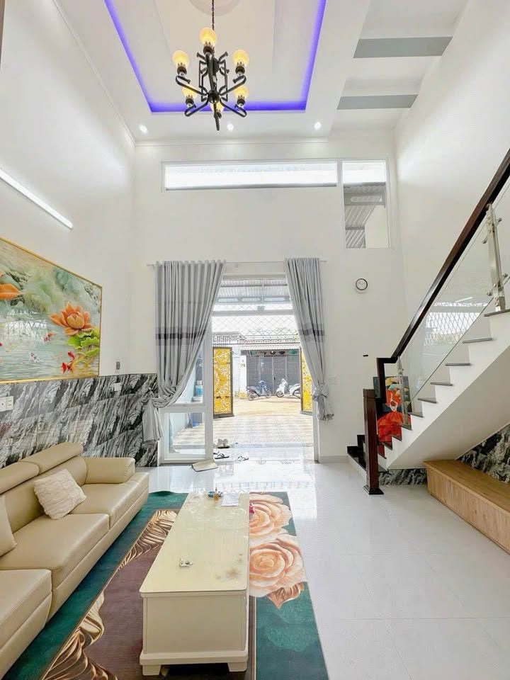 Nhà mặt tiền đường Phạm Ngũ Lão, Buôn Ma Thuột 125m² giá 7 triệu - Nội thất mới, sạch sẽ!