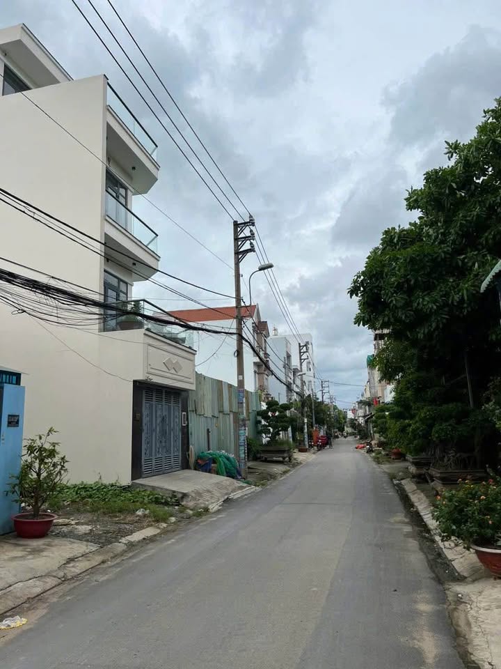 Nhà 2 mặt hẻm nhựa KDC Tây Lân, 96m² giá 4.6 tỷ - Cơ hội đầu tư hấp dẫn!