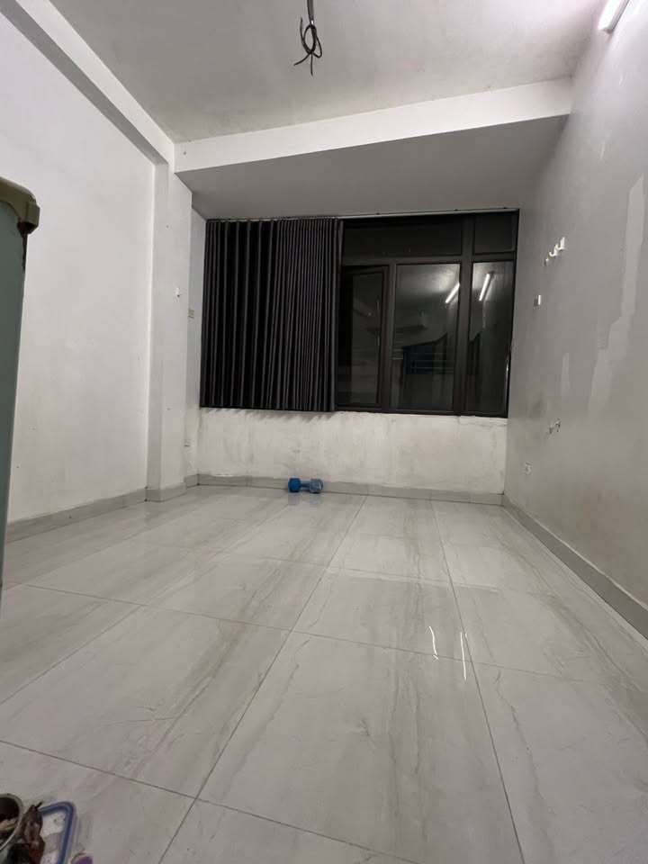 Cho thuê văn phòng T1 số 51 ngõ 204 Lê Thanh Nghị - Giá chỉ 4.5 triệu/tháng