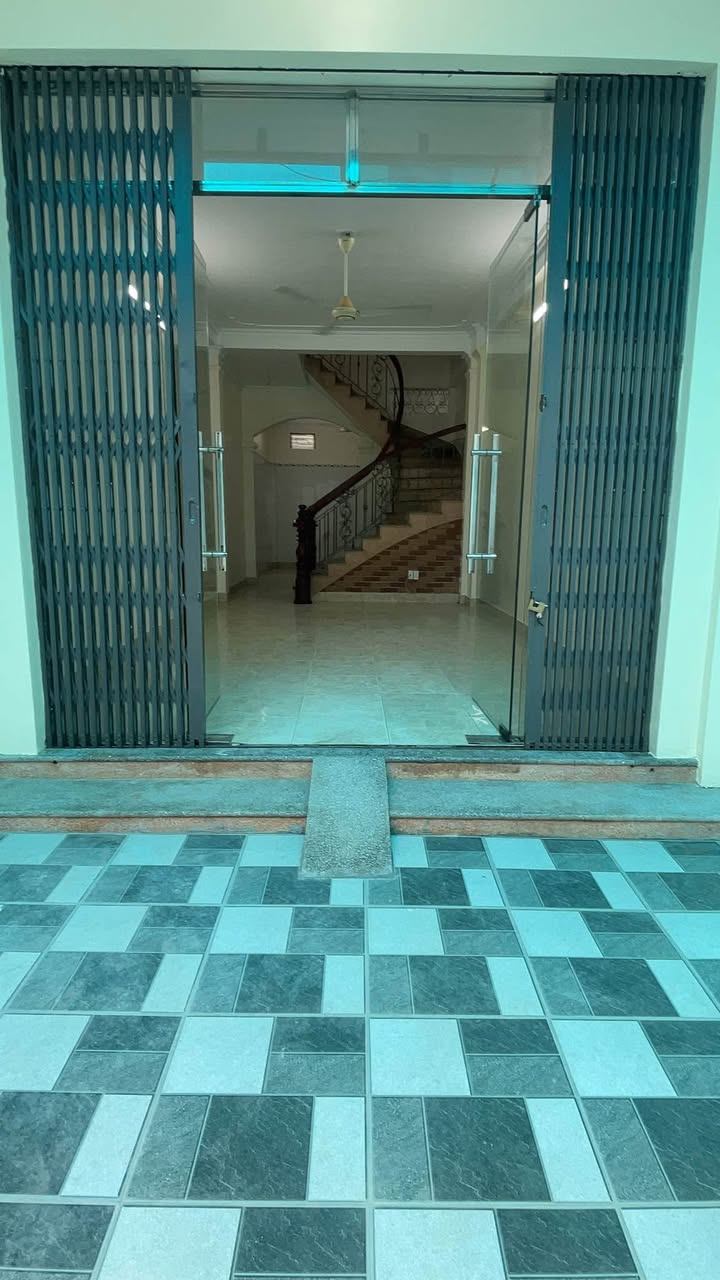 Nhà riêng 2,5 tầng Phường Tiền Phong, 63m² giá 1.9 tỷ - Thiết kế kiên cố, ô tô vào tận cửa!