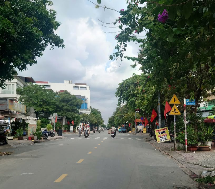 Nhà phố Độc Lập, Tân Phú 42m² giá 4.54 tỷ - An ninh, tiện ích đầy đủ!