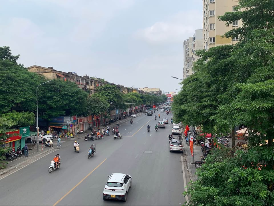 Bán nhà mặt phố Phạm Ngọc Thạch, Đống Đa, 17m² giá 4.6 tỷ - Đầu tư sinh lời tuyệt vời!