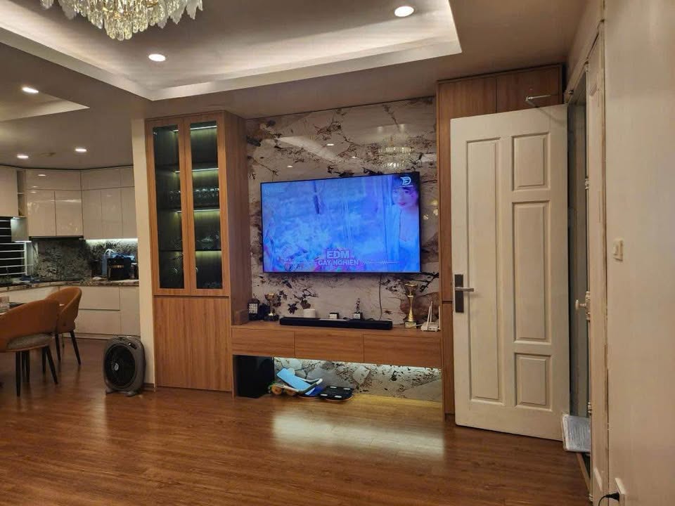 Căn hộ CT2A Xuân La Tây Hồ 102m² giá 9.85 tỷ - Lô góc 2 mặt thoáng