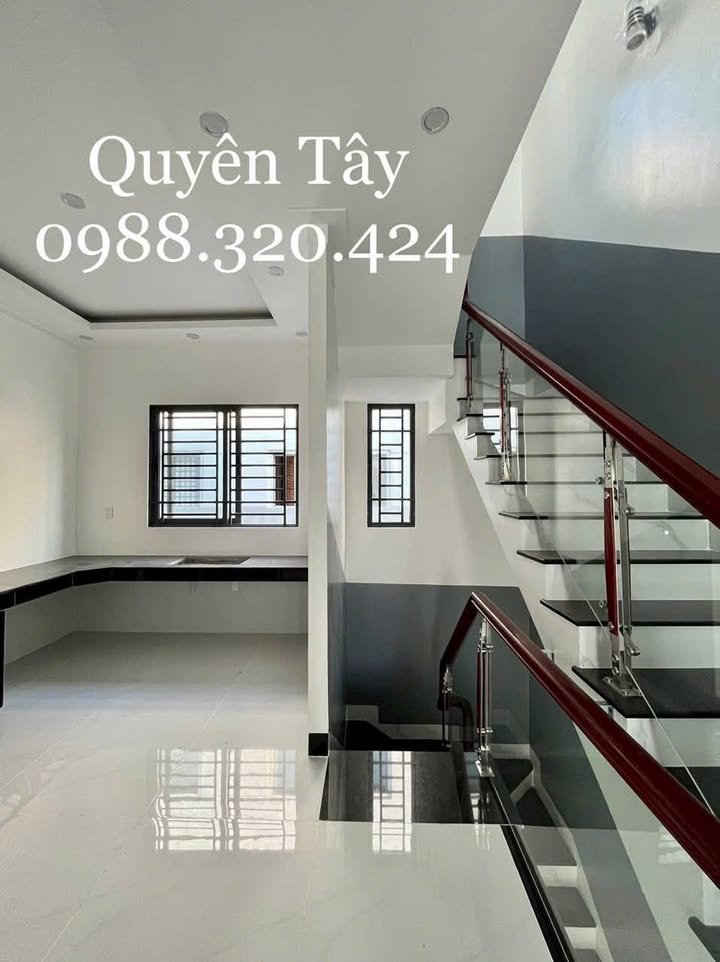 Nhà cho thuê KĐT Cao Cấp Tây Sông Hậu 3PN giá 10 triệu - Thiết kế hiện đại, view đẹp!