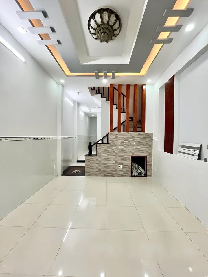 Nhà phố Tân Phú 60m² giá 5 tỷ - Thiết kế hiện đại, Sổ riêng