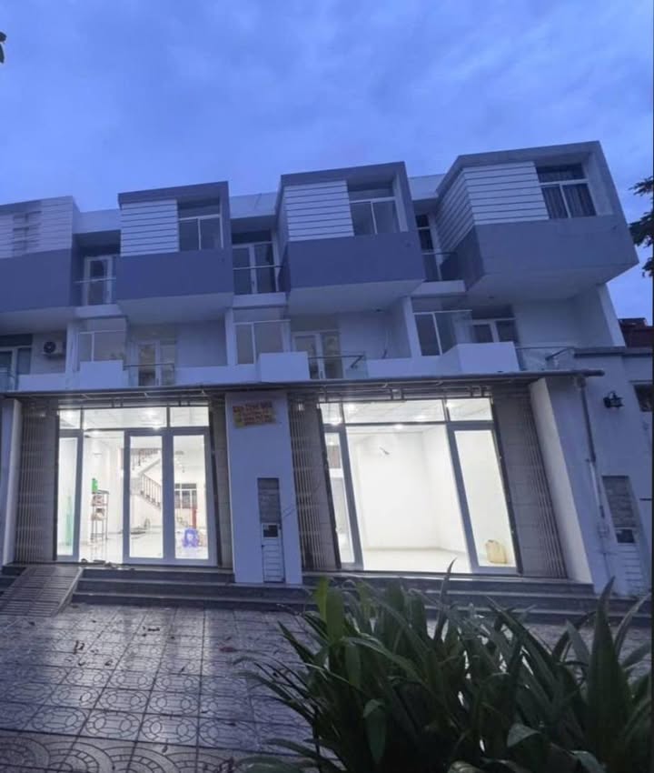 Cho thuê mặt tiền kinh doanh Đường 3/2, Rạch Giá 220m² giá 30 triệu - Kết cấu hiện đại, vị trí đắc địa!
