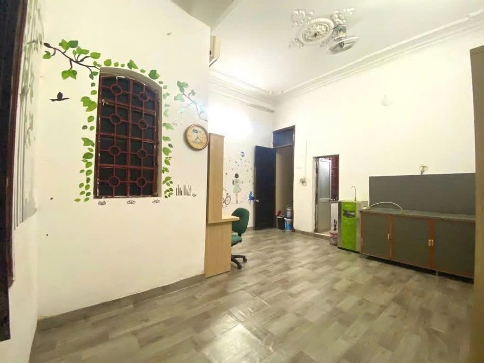 Phòng cho thuê tại Giải Phóng, Hoàng Mai 20m² giá chỉ 3.5 triệu - Nội thất đầy đủ!