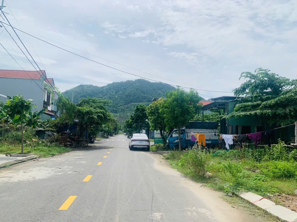 Đất nền Hòa Sơn Đà Nẵng 100m² giá 2.8 tỷ - Vị trí vàng gần trục DT 602!