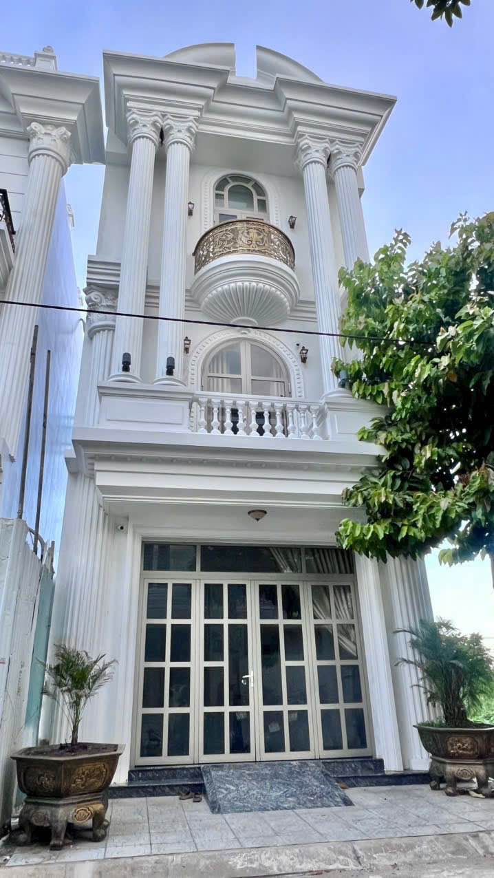 Nhà phố 112m² đường số 18, phường Mỹ Phước, giá 4.95 tỷ - Khu vực dân trí cao!