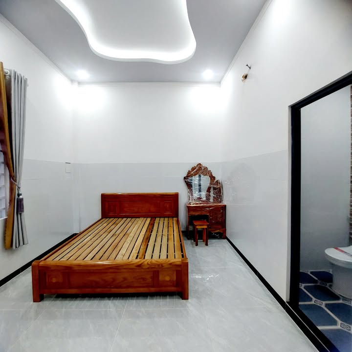 Nhà lầu đúc 2 mặt tiền tại trung tâm Tây Ninh 144m² giá 4.2 tỷ - Sẵn sàng dọn vào ở ngay!