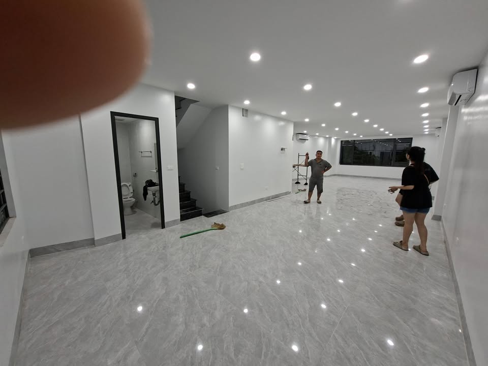 Văn phòng cho thuê tại Ngô Thì Nhậm, Hà Đông 100m² giá 15 triệu - Cơ hội đầu tư hấp dẫn!