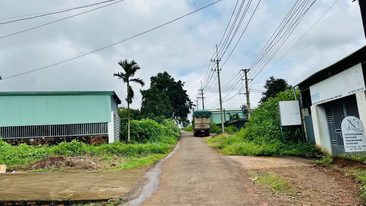 Đất nền Hẻm 227 Ngô Quyền, Biển Hồ 180m² giá 595 triệu - Sổ đỏ chính chủ ngay!