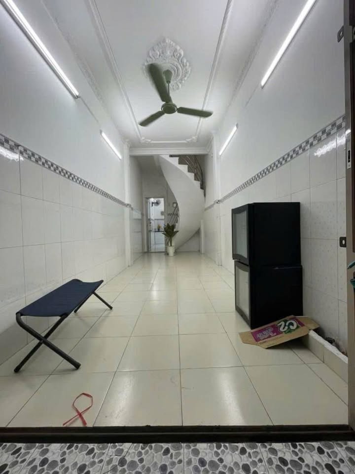 Nhà riêng Quận 10 Hòa Hảo 28m² giá 5.3 tỷ - Cơ hội hiếm có!