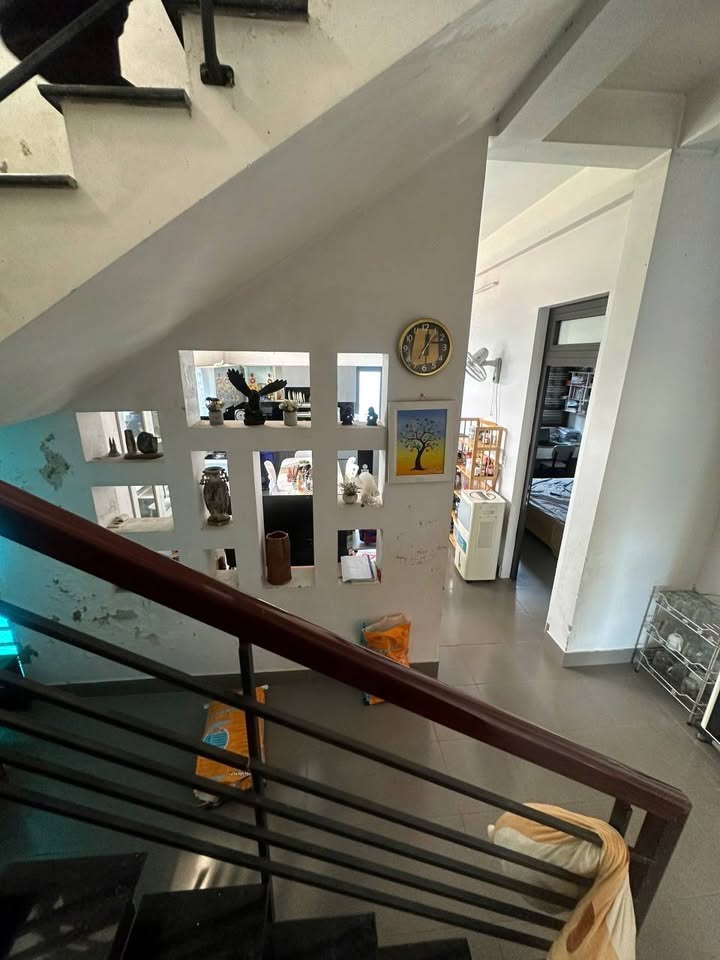 Bán nhà 3 mặt tiền kiệt ô tô Hồ Đắc Di 136m² giá 6 tỷ - Vị trí đẹp, kinh doanh sinh lời!