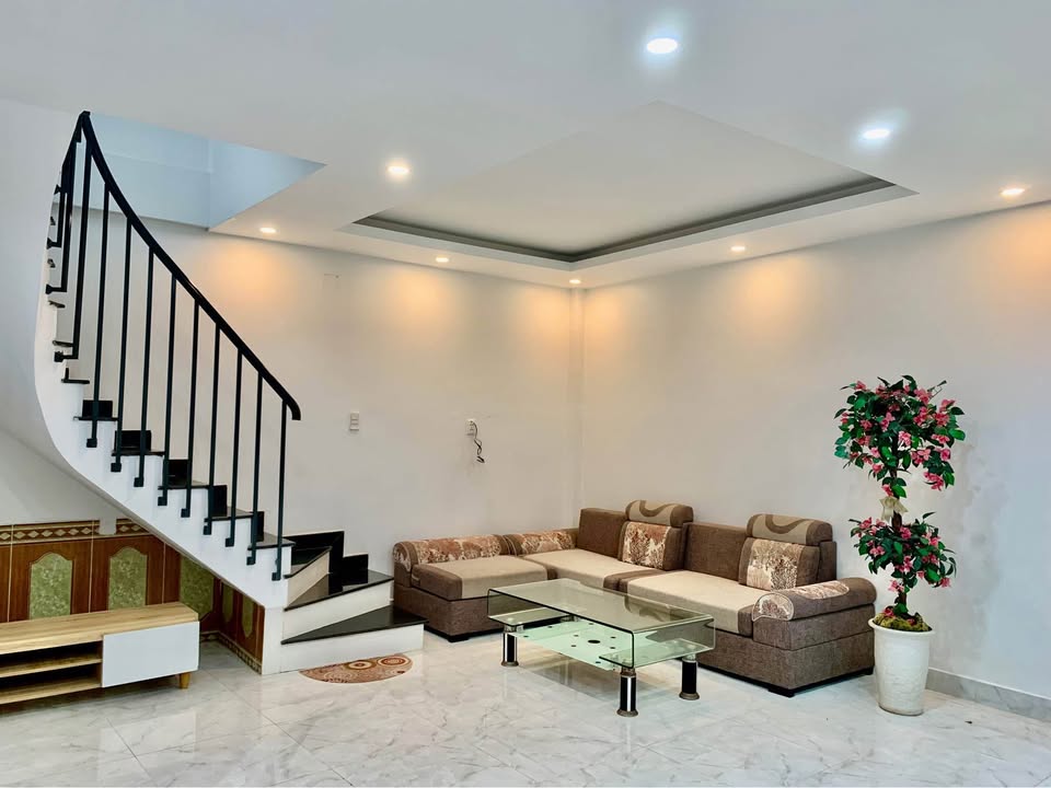 Nhà phố Hải Châu Đà Nẵng 40m² giá 4 tỷ - Vị trí đẹp sát sông Hàn!